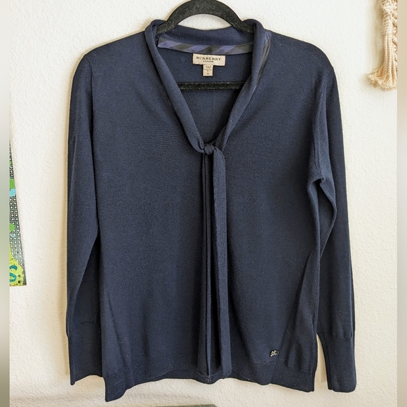 Burberry London V-Neck Blue Wool Sweater Bow Tie Front Neck Women's Sz Large - Picture 2 of 10